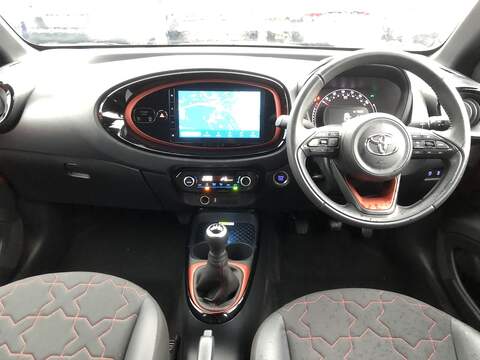Toyota Aygo X VVT-i Exclusive - U623