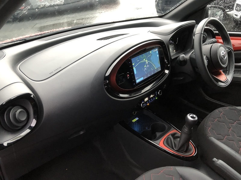Toyota Aygo X VVT-i Exclusive - U623