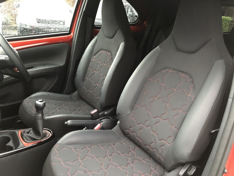 Toyota Aygo X VVT-i Exclusive - U623