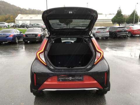 Toyota Aygo X VVT-i Exclusive - U623