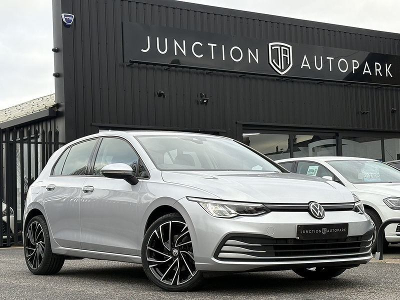 Volkswagen Golf TDI Life - U626