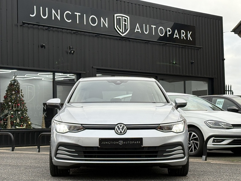 Volkswagen Golf TDI Life - U626