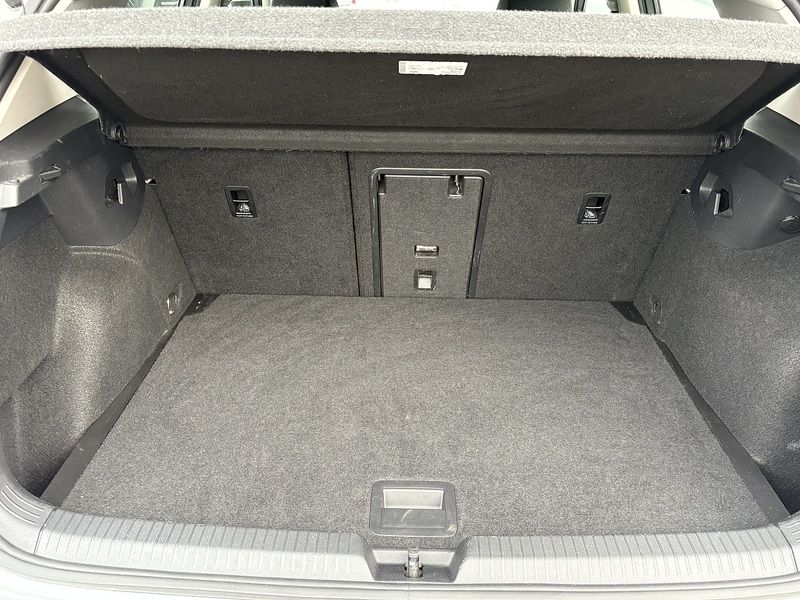 Volkswagen Golf TDI Life - U626