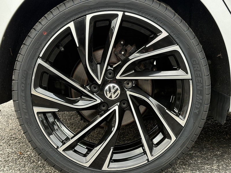 Volkswagen Golf TDI Life - U626