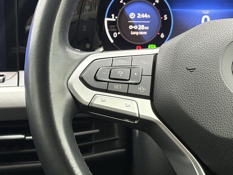 Volkswagen Golf TDI Life - U626