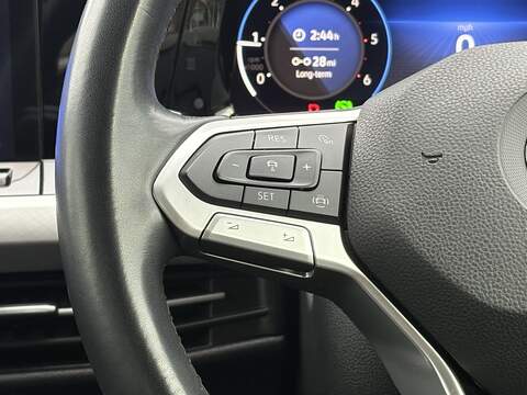 Volkswagen Golf TDI Life - U626