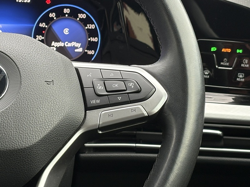 Volkswagen Golf TDI Life - U626