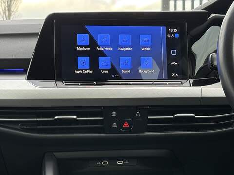 Volkswagen Golf TDI Life - U626