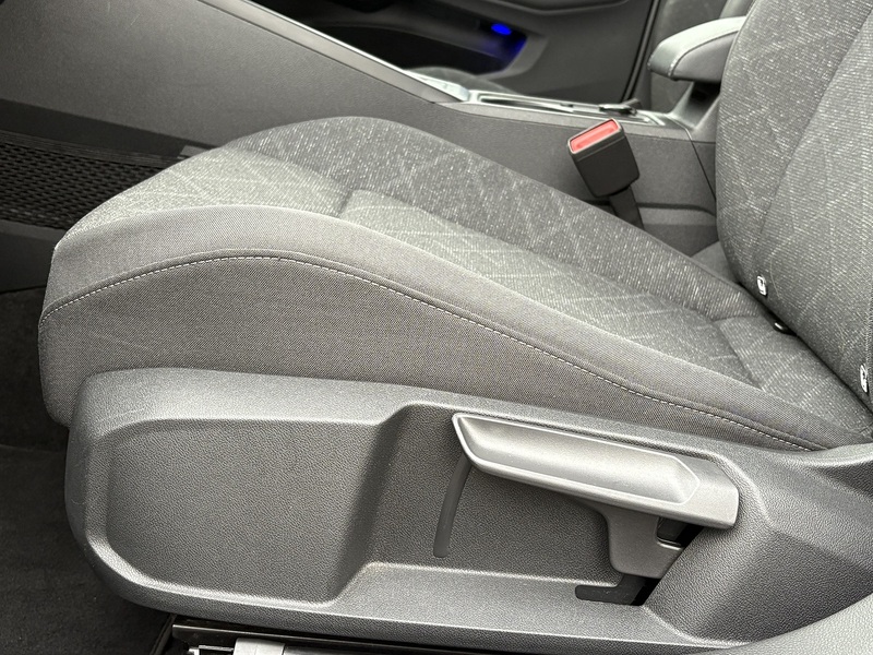 Volkswagen Golf TDI Life - U626