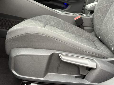 Volkswagen Golf TDI Life - U626