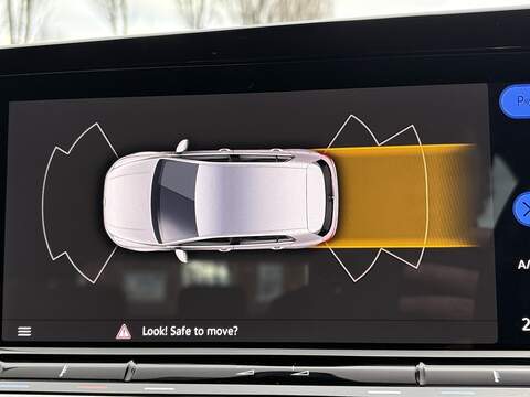 Volkswagen Golf TDI Life - U626