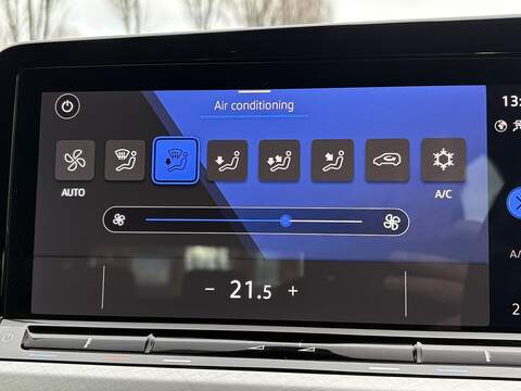 Volkswagen Golf TDI Life - U626