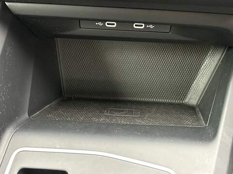 Volkswagen Golf TDI Life - U626