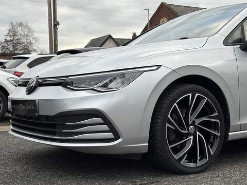 Volkswagen Golf TDI Life - U626