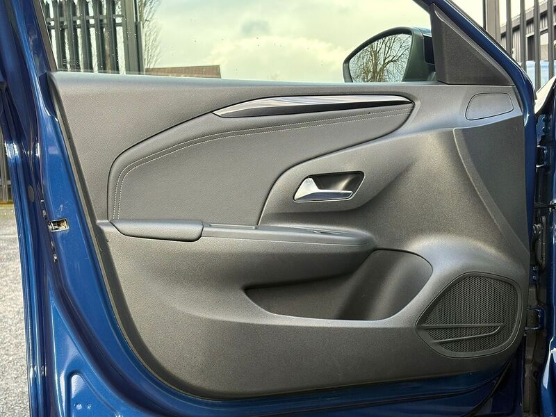 Vauxhall Corsa Turbo Elite Edition - U628