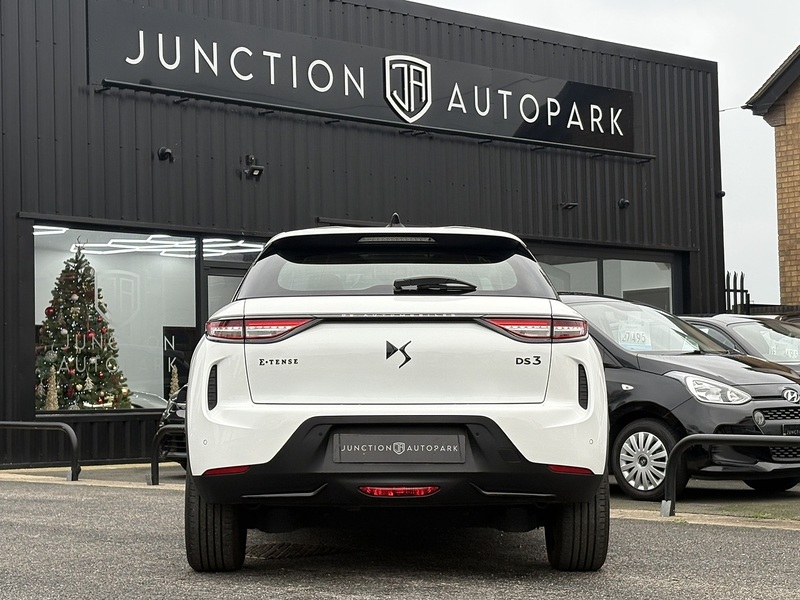 DS AUTOMOBILES DS 3 E-TENSE Performance Line - U632