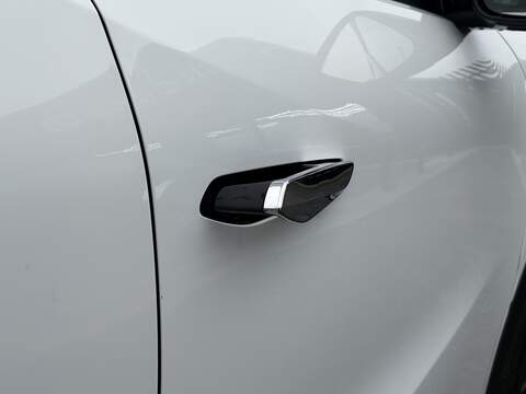 DS AUTOMOBILES DS 3 E-TENSE Performance Line - U632