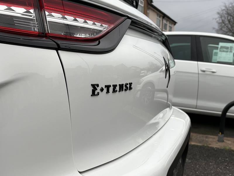 DS AUTOMOBILES DS 3 E-TENSE Performance Line - U632