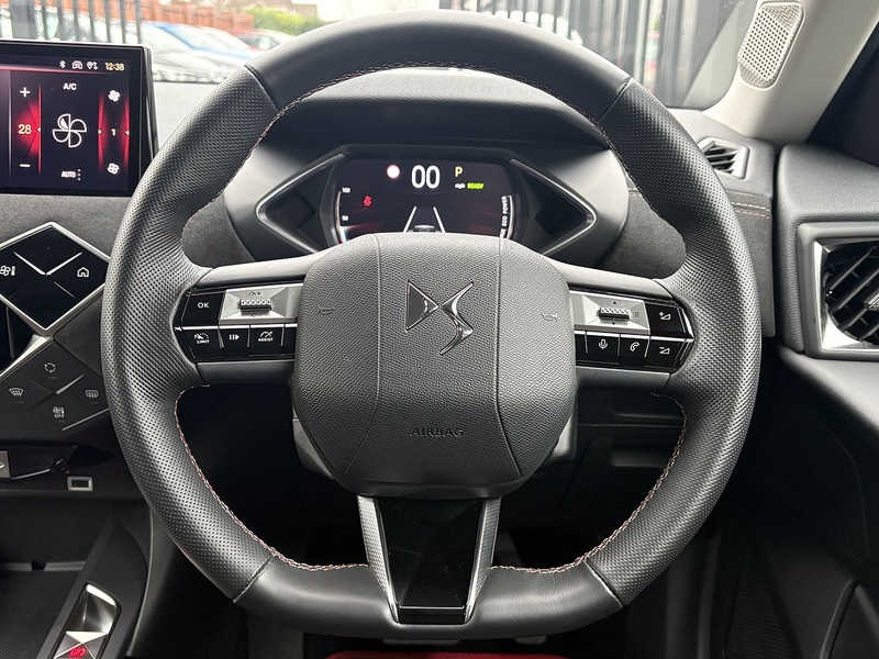 DS AUTOMOBILES DS 3 E-TENSE Performance Line - U632