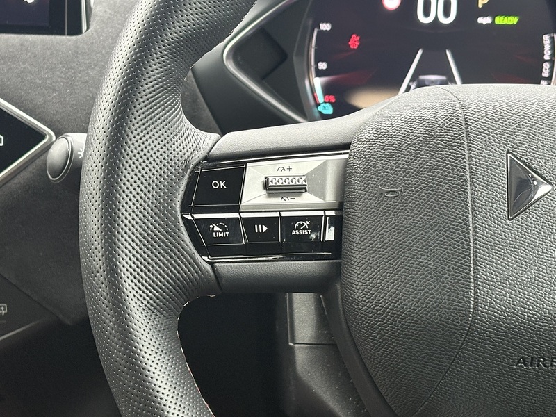 DS AUTOMOBILES DS 3 E-TENSE Performance Line - U632