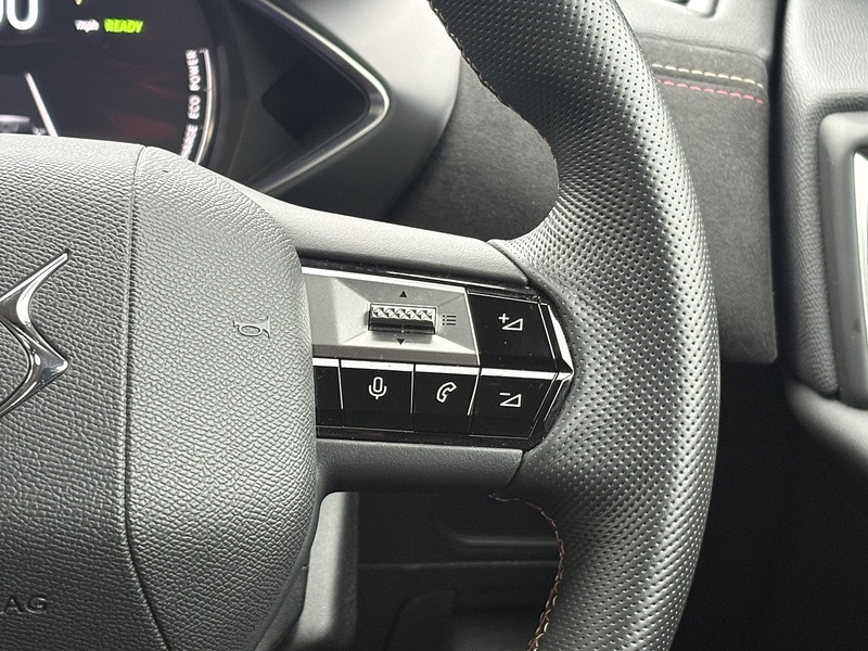 DS AUTOMOBILES DS 3 E-TENSE Performance Line - U632