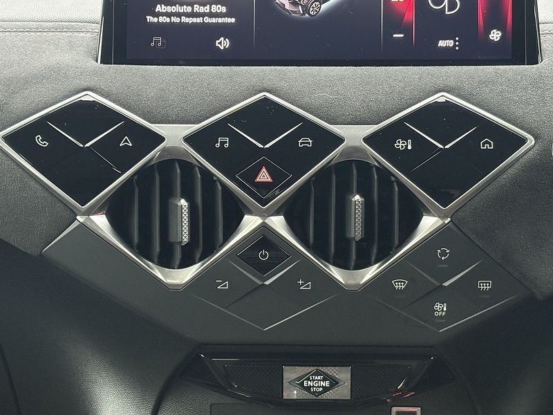 DS AUTOMOBILES DS 3 E-TENSE Performance Line - U632