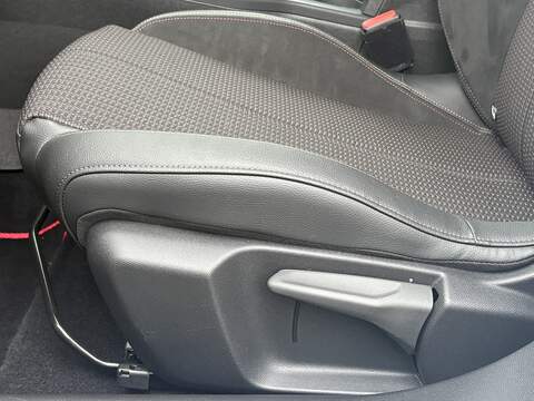 DS AUTOMOBILES DS 3 E-TENSE Performance Line - U632