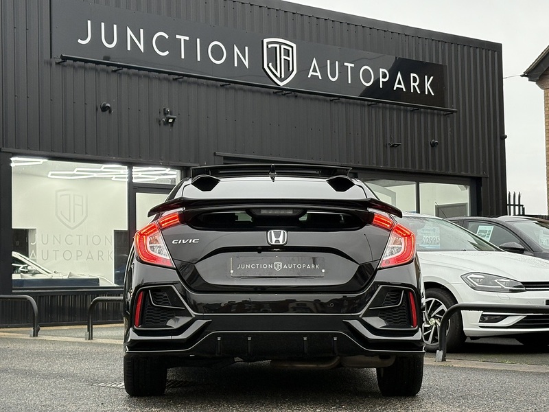 Honda Civic VTEC Turbo EX Sport Line - U635