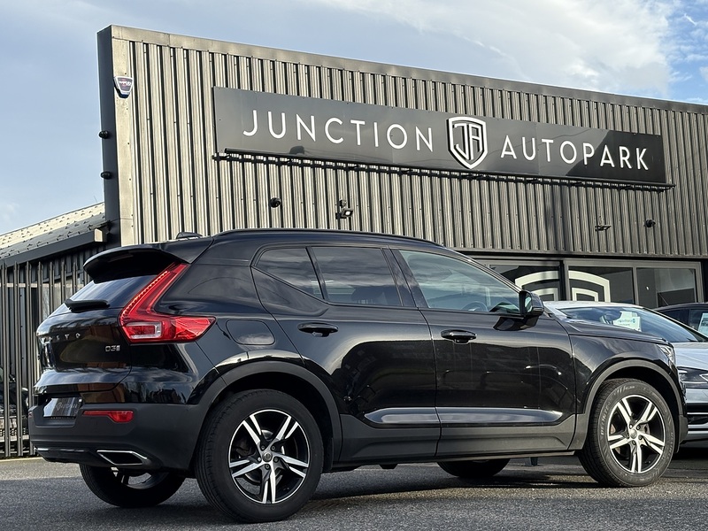 Volvo XC40 D3 R-Design - U636