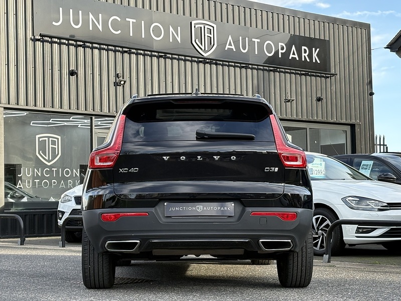 Volvo XC40 D3 R-Design - U636
