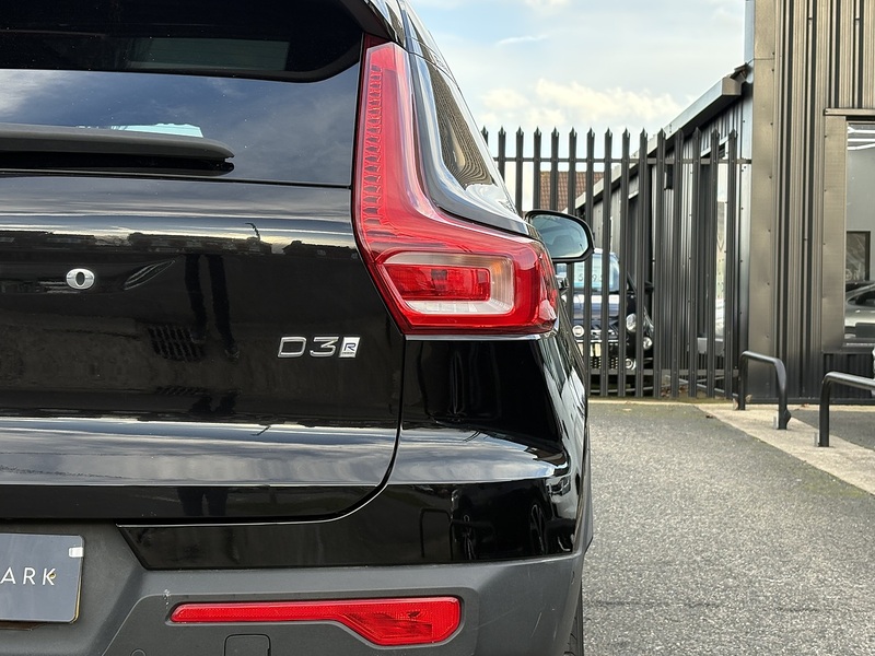 Volvo XC40 D3 R-Design - U636