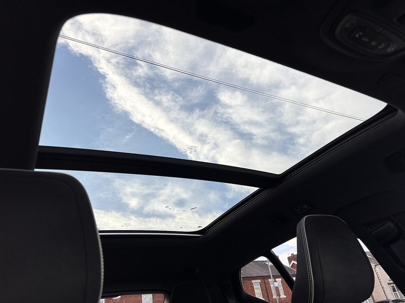 Volvo XC40 D3 R-Design - U636