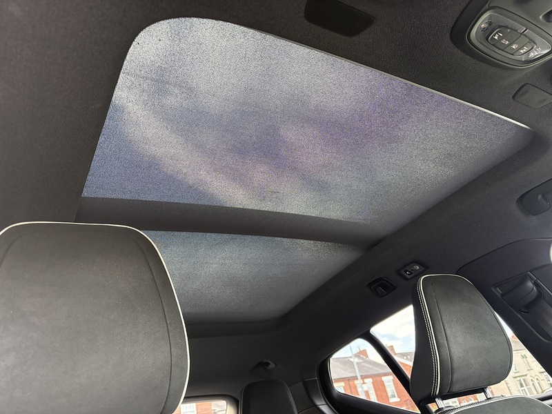 Volvo XC40 D3 R-Design - U636