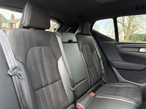 Volvo XC40 D3 R-Design - U636