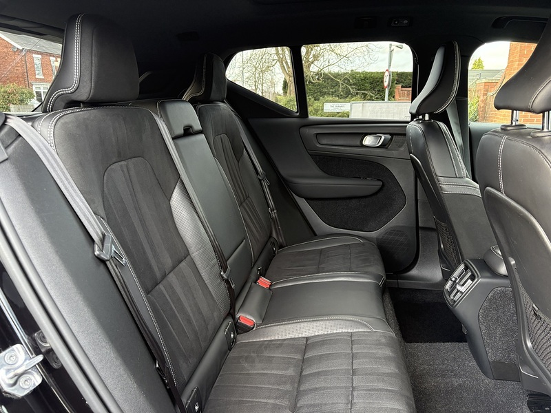 Volvo XC40 D3 R-Design - U636