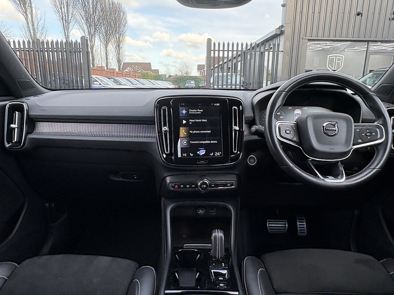 Volvo XC40 D3 R-Design - U636