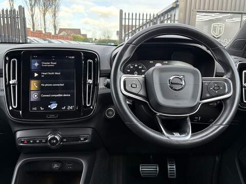 Volvo XC40 D3 R-Design - U636