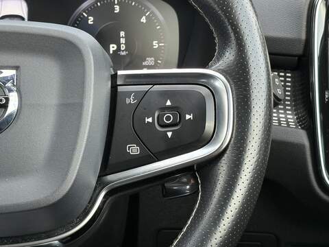 Volvo XC40 D3 R-Design - U636