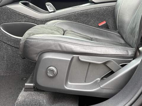 Volvo XC40 D3 R-Design - U636