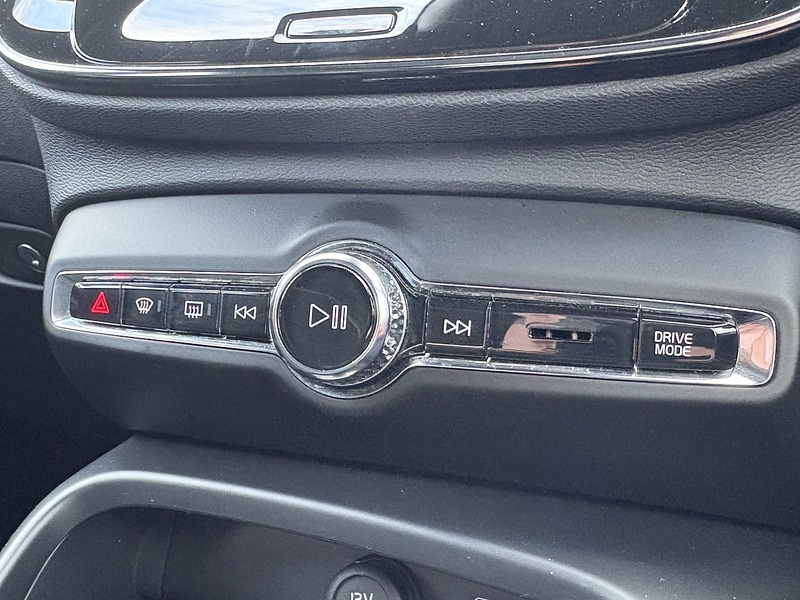 Volvo XC40 D3 R-Design - U636