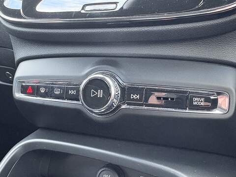 Volvo XC40 D3 R-Design - U636