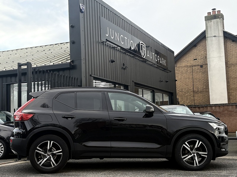 Volvo XC40 D3 R-Design - U636