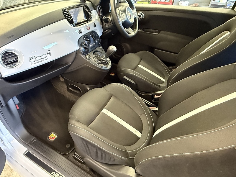 Abarth 500 T-Jet - U647