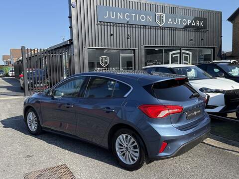 Ford Focus T EcoBoost Titanium - U649