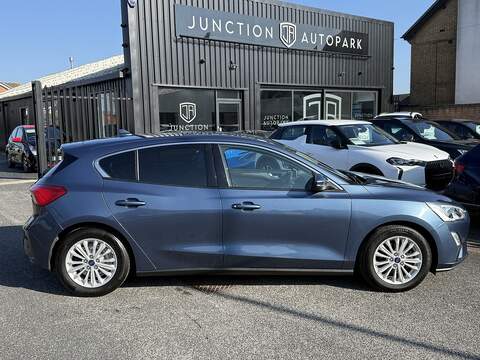 Ford Focus T EcoBoost Titanium - U649