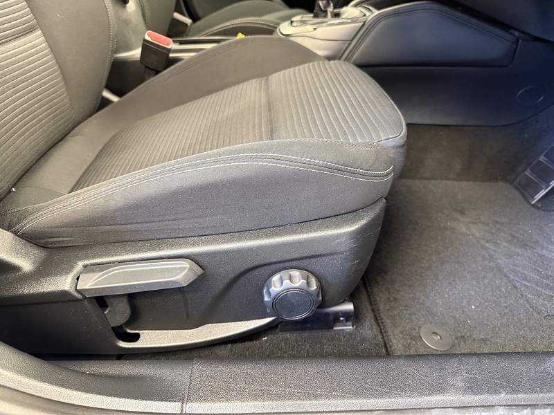 Ford Focus T EcoBoost Titanium - U649