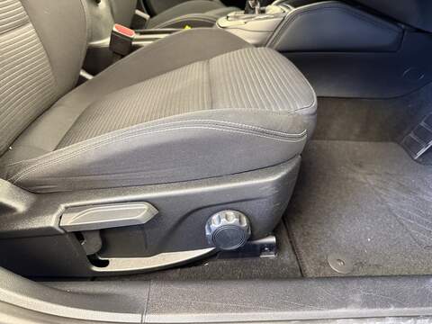 Ford Focus T EcoBoost Titanium - U649