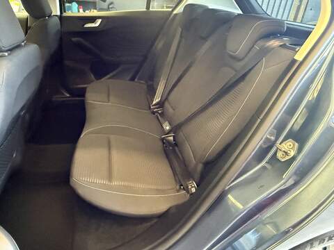 Ford Focus T EcoBoost Titanium - U649