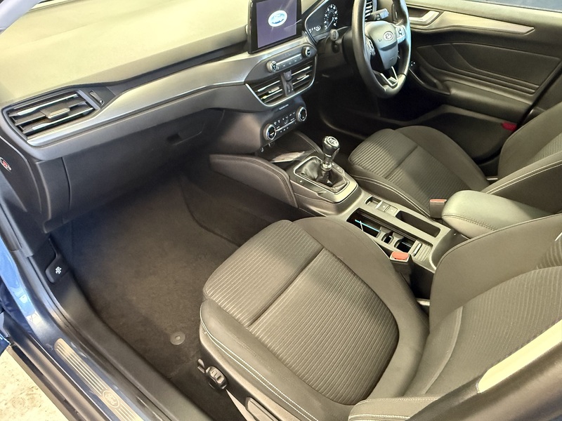 Ford Focus T EcoBoost Titanium - U649