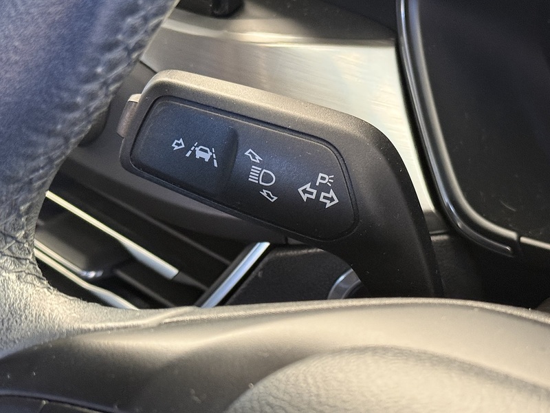 Ford Focus T EcoBoost Titanium - U649